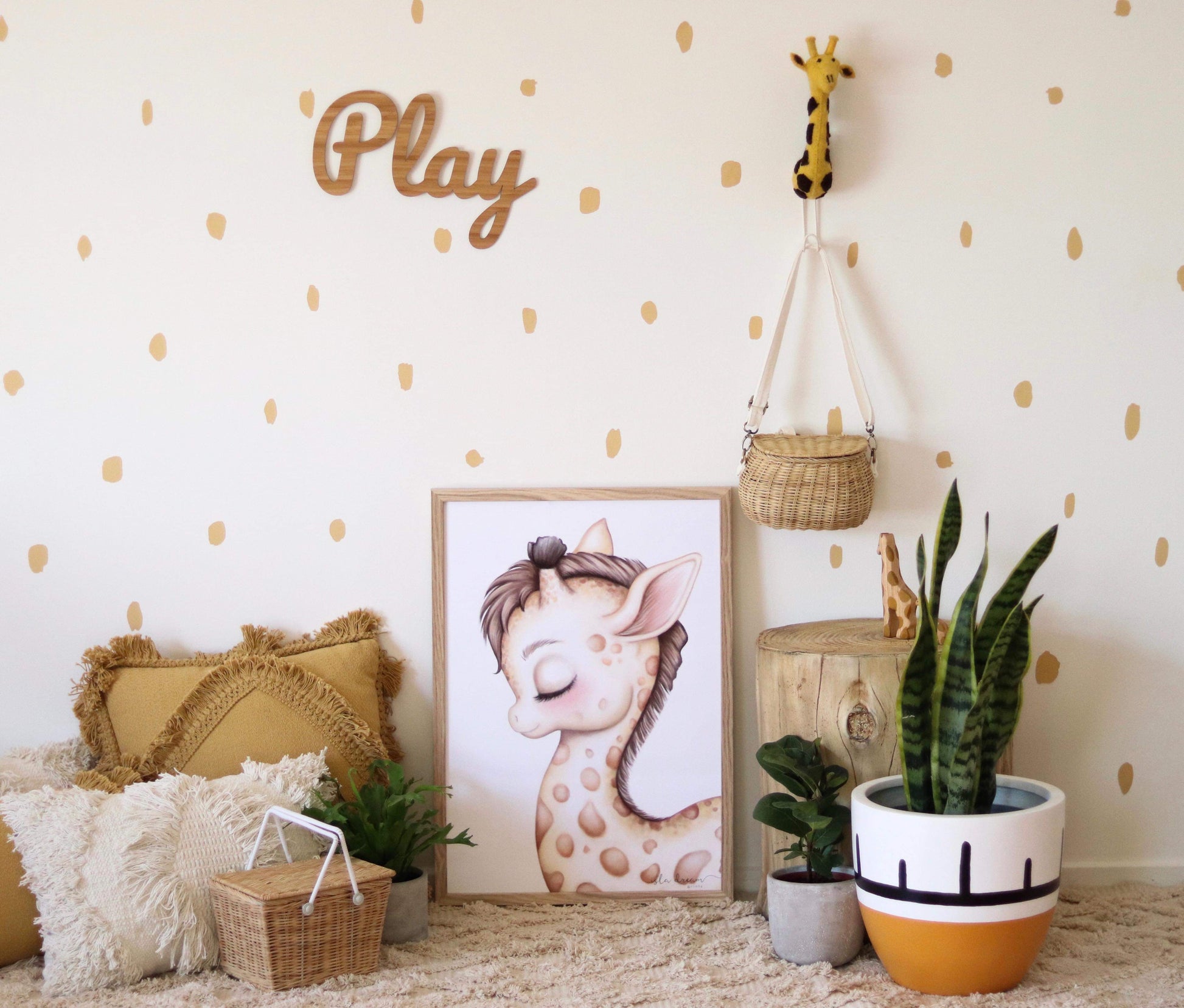 Gerald the giraffe print - Isla Dream Prints